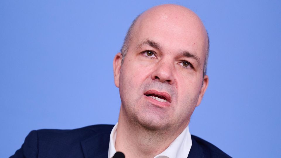 DIW-Präsident Marcel Fratzscher in einer Nahaufnahme
