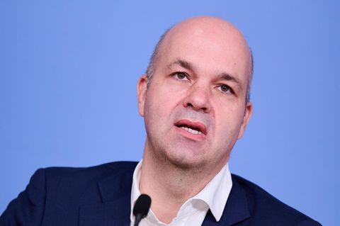 DIW-Präsident Marcel Fratzscher in einer Nahaufnahme