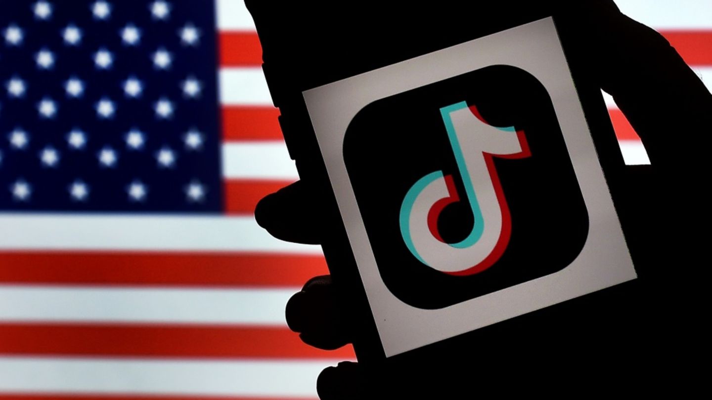 Die Tiktok-App auf einem Smartphone