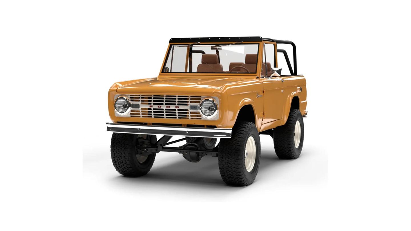 Ein alter Ford Bronco Geländewagen als E-Auto