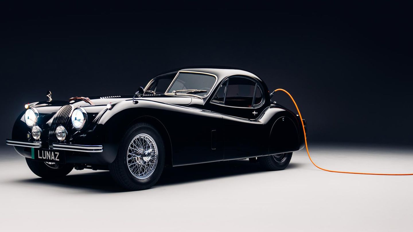 This makes luxury electric cars out of valuable classic cars