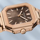 Patek Philippe Modell "Cubitus" mit braunem Zifferblatt