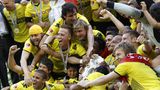 Es dauert ein wenig, bis sich Hummels, Klopp und die Mannschaft gefunden haben. 2011 ist es so weit. Der BVB wird Deutscher Meister. Mittendrin: Mats Hummels (Mitte oben)