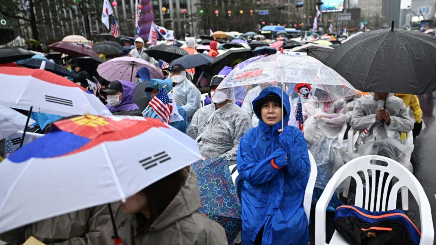 Anhänger Yoons protestieren in Seoul