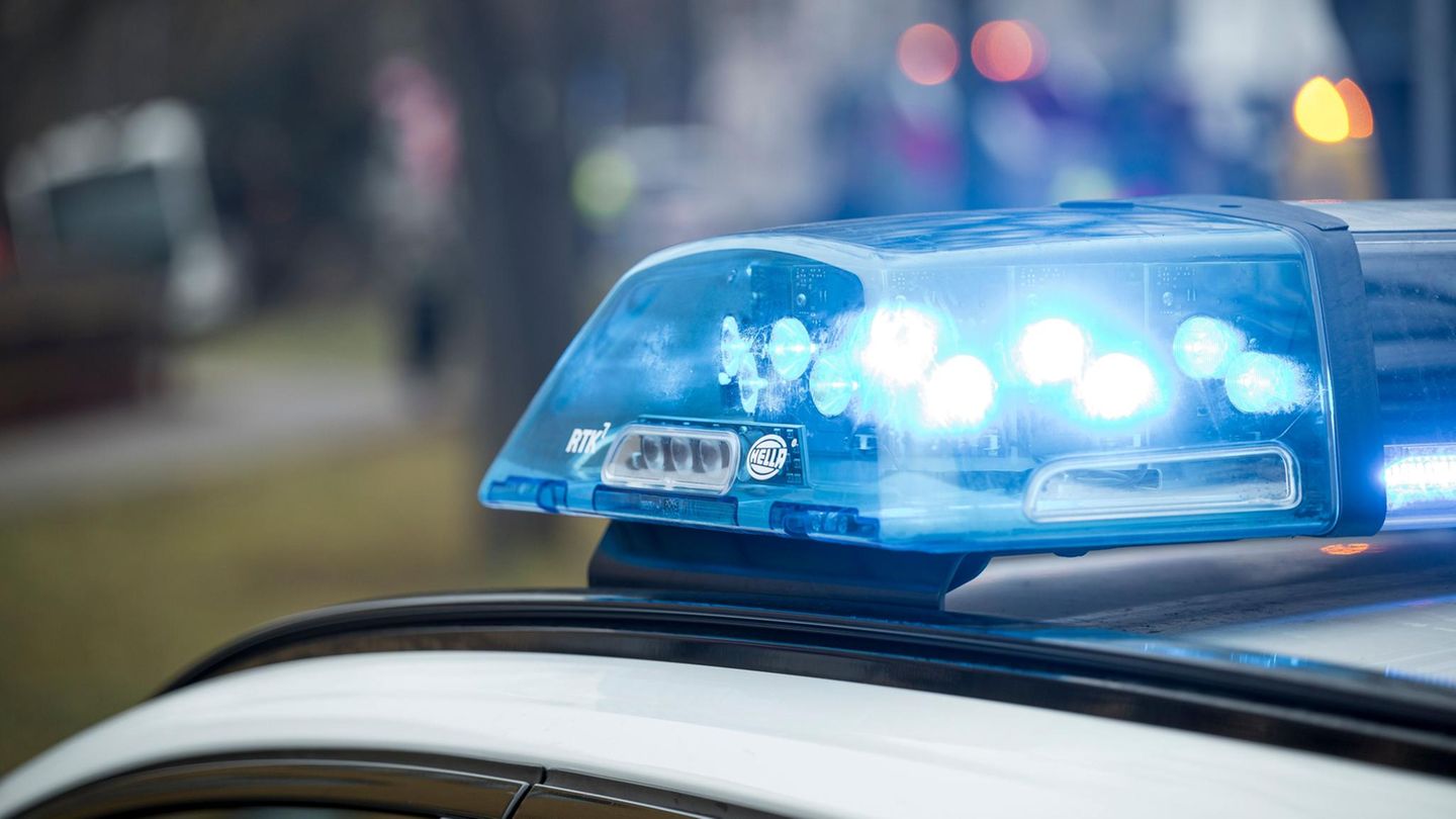 Weitefeld im Westerwald: Drei Tote gefunden, Polizei warnt Bevölkerung