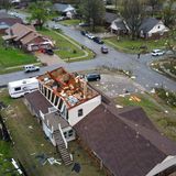 USA, Owasso: Ein schwerer Sturm am frühen Morgen beschädigte Häuser,  Unwetter
