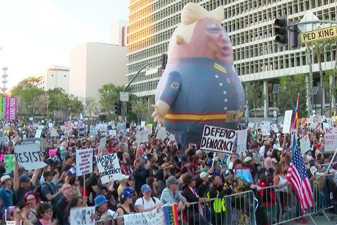 Donald Trump sieht sich erstem Massenprotest gegenüber