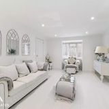 Doch sobald man sich das Innere ansieht, ändert sich der Eindruck schlagartig