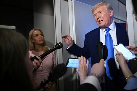 Donald Trump auf seiner Rückreise nach Washington