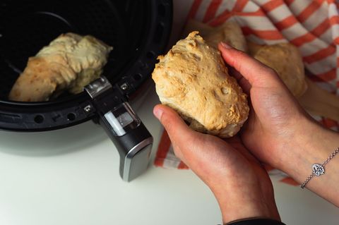Brötchen aufbacken im Airfryer
