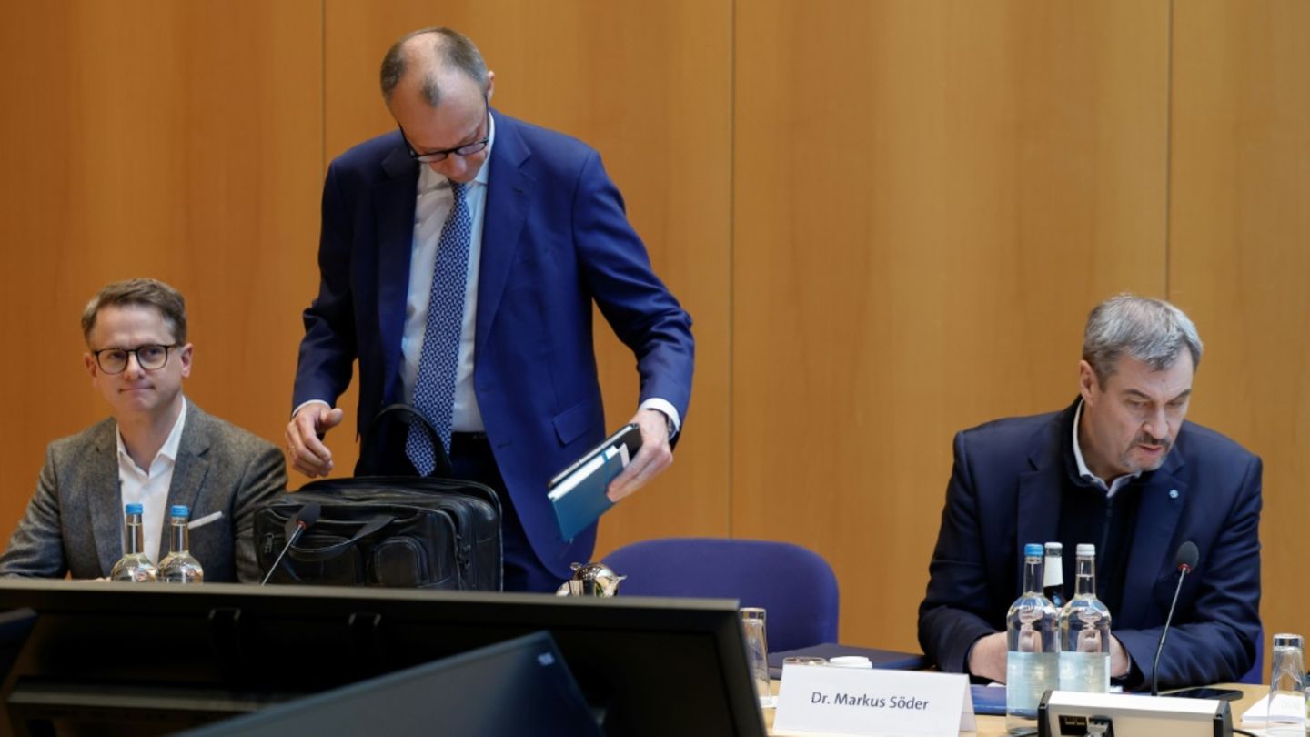 Generalsekretär Linnemann und Parteichefs Merz und Söder