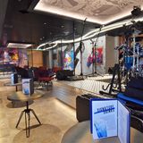 Das Unterhaltungsprogramm wird dezentraler organisiert, wie hier in der mit Graffiti geschmückten neuen Street-Art-Bar