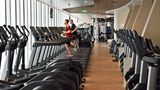 Auf Deck 17 mit Meerblick liegt der Fitnessbereich mit Laufbändern sowie Kraft- und Ausdauergeräten