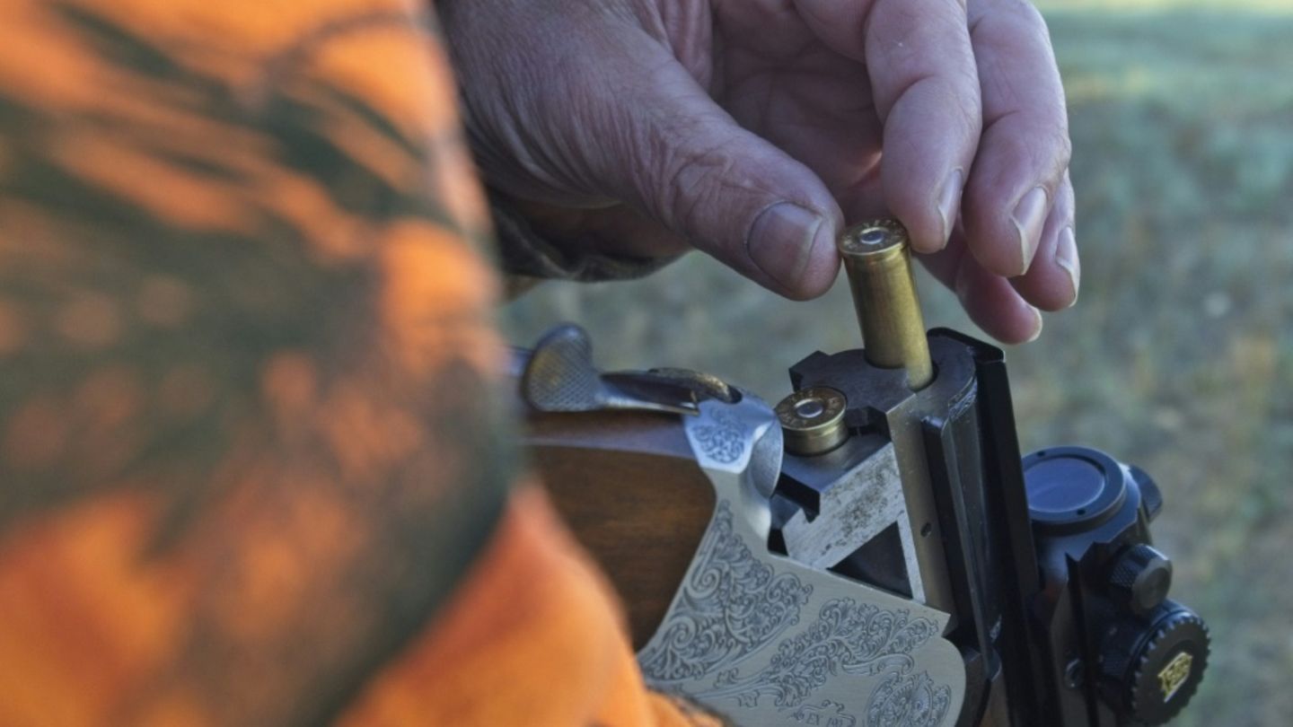 Jäger mit Gewehr