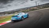 Porsche 991 Turbo S  Für viele ist der Porsche 991 Turbo bzw. Turbo S der perfekte Elfer und der beste Allround-Elfer aller Zeiten. Der Auftritt ist nicht so wuchtig wie beim Nachfolger 992, und egal ob die 540 PS des 991 Turbo oder die 570 PS des 911 Turbo S – die Fahrleistungen sind spektakulär. Das Coupé ist mit seiner Kombination aus elektronischem Fahrwerk, Doppelkupplungsgetriebe und Allradantrieb überraschend einfach zu fahren – und das unglaublich schnell