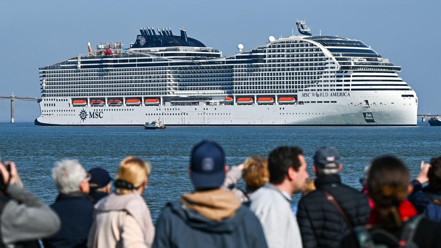 Kreuzfahrt-Schiff MSC World America