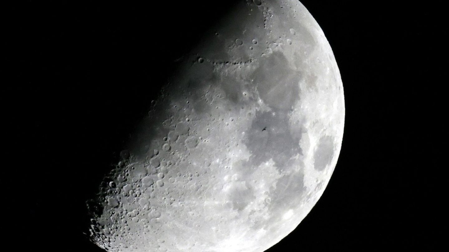 Mond