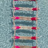 Miteinander verbunden: Bei dieser Formation muss man zuerst an eine Strickleiter denken