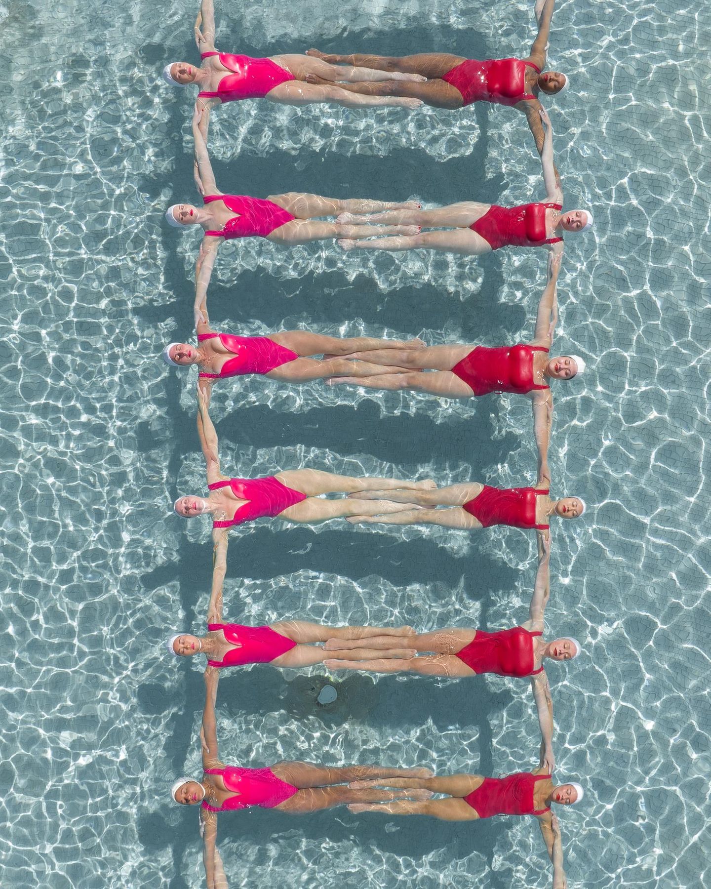 Miteinander verbunden: Bei dieser Formation muss man zuerst an eine Strickleiter denken