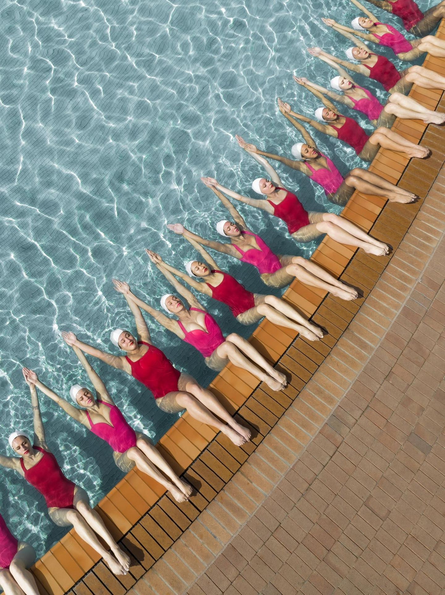 Auch die Füße über den Beckenrand zu legen, wird bei den Aqualillies zur Kunstform