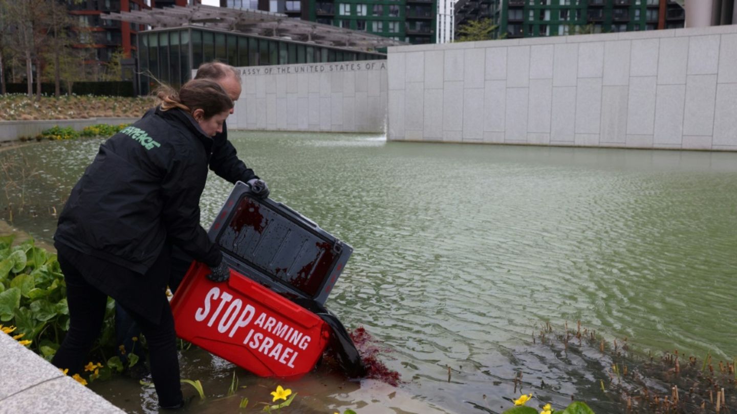 Greenpeace-Protest vor der US-Botschaft in London