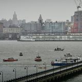 Hubschrauber Absturz New York: Ersthelfer am Hudson River