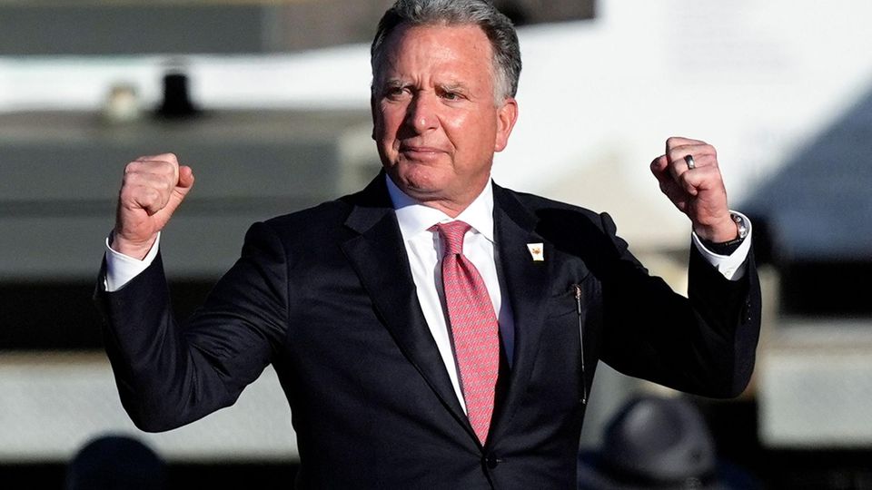 Irans Atomprogramm: Neue Hemdsärmligkeit: Der Ex-Makler Steve Witkoff ist Donald Trumps Mann für den Nahen Osten Neue Hemdsärmligkeit: Der Ex-Makler Steve Witkoff ist Donald Trumps Mann für den Nahen Osten
