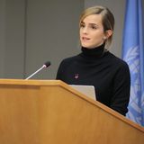 Seit Juni 2014 engagiert sich Emma Watson als UN-Sonderbotschafterin für Frauen- und Mädchenrechte. Mit UN-Women entwickelte sie in dieser Rolle die Kampagne "HeForShe", die Männer und Jungen dazu bewegen will, sich für Frauen- und Mädchenrechte zu engagieren. Hier spricht sie dazu 2016 vor den Vereinten Nationen     