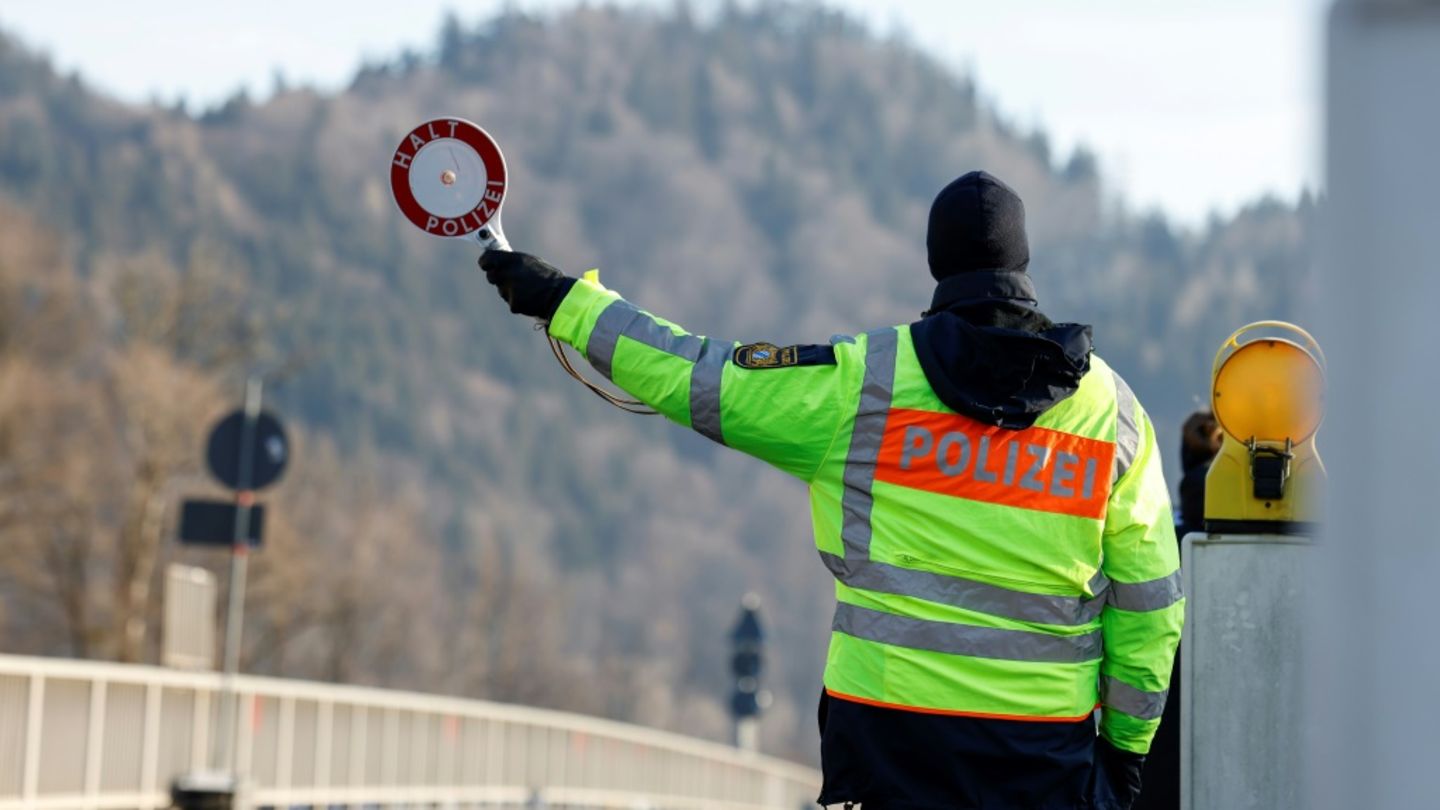 Eine Grenzkontrolle an der deutschen Grenze zu Österreich