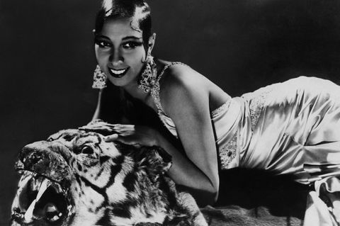 Josephine Baker 1932 in Paris, Notre Dance House