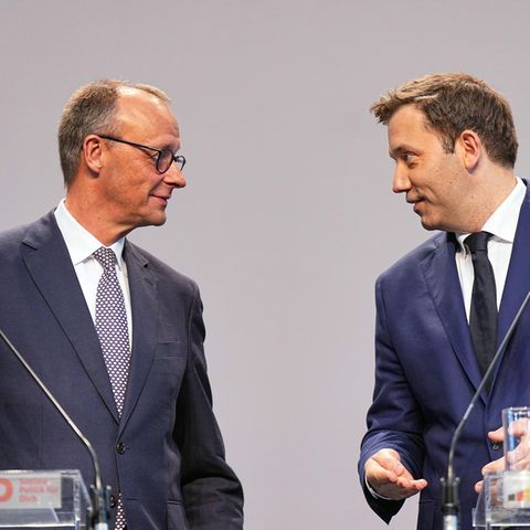 CDU-Chef Friedrich Merz (l.) und der SPD-Parteivorsitzende Lars Klingbeil