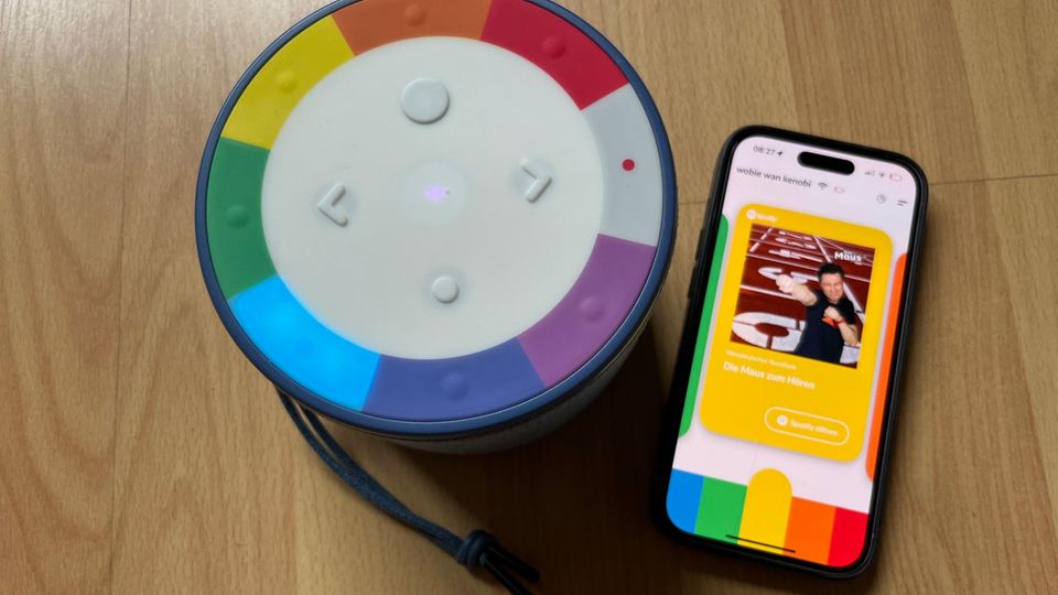 Wobie Box Test: Was kann der Streaming-Lautsprecher für Kinder? Wobie Box Test: Wobie Box mit geöffneter wobie fav-App