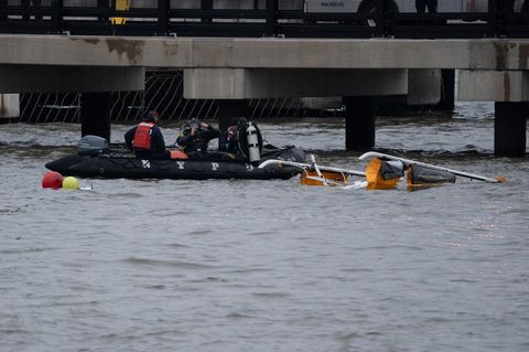 Rettungskräfte auf dem Hudson River in New York