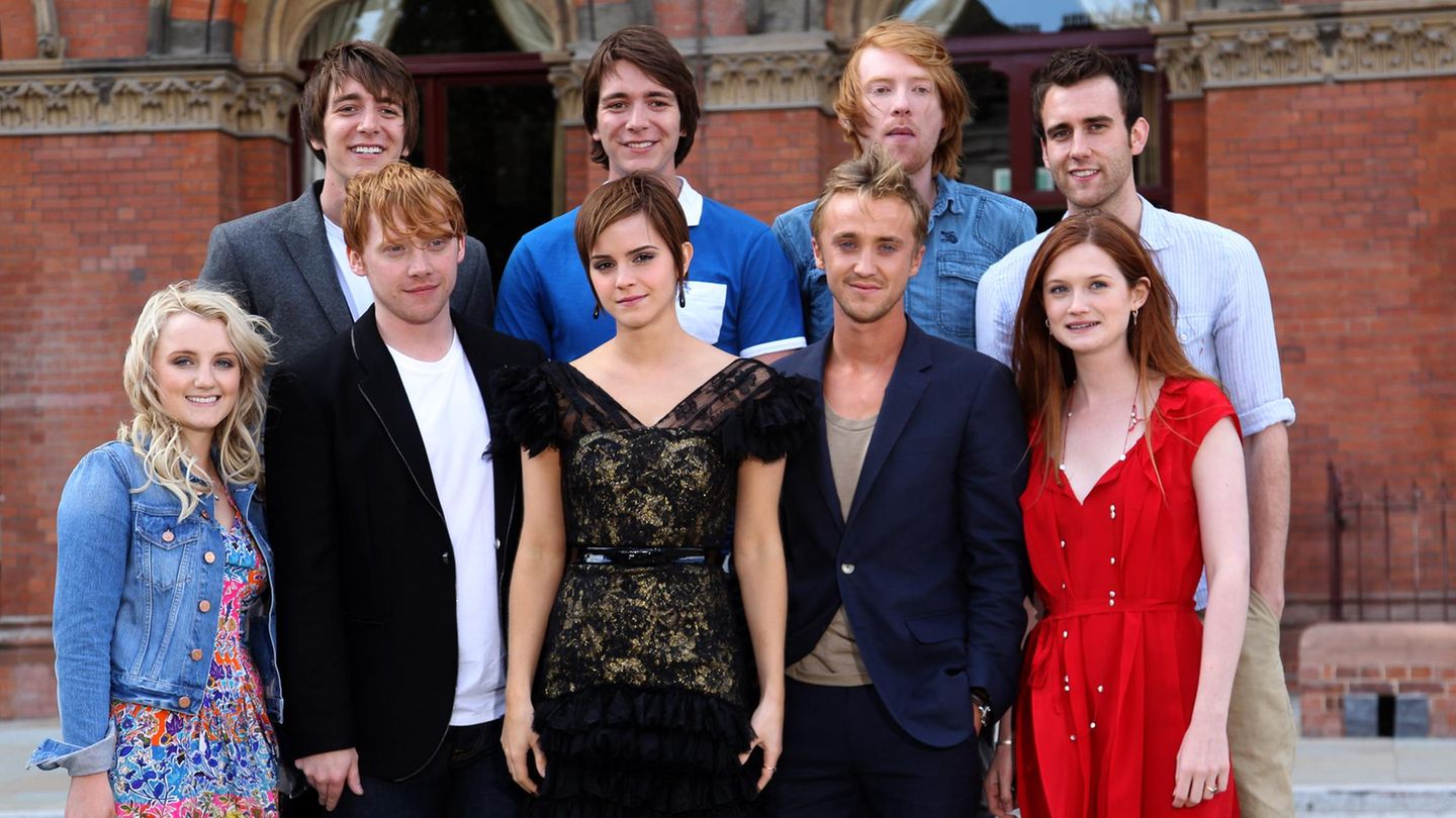 Das Cast der Harry-Potter-Kinderdarsteller posiert anlässlich der Premiere des letzten Harry-Potter-Teils