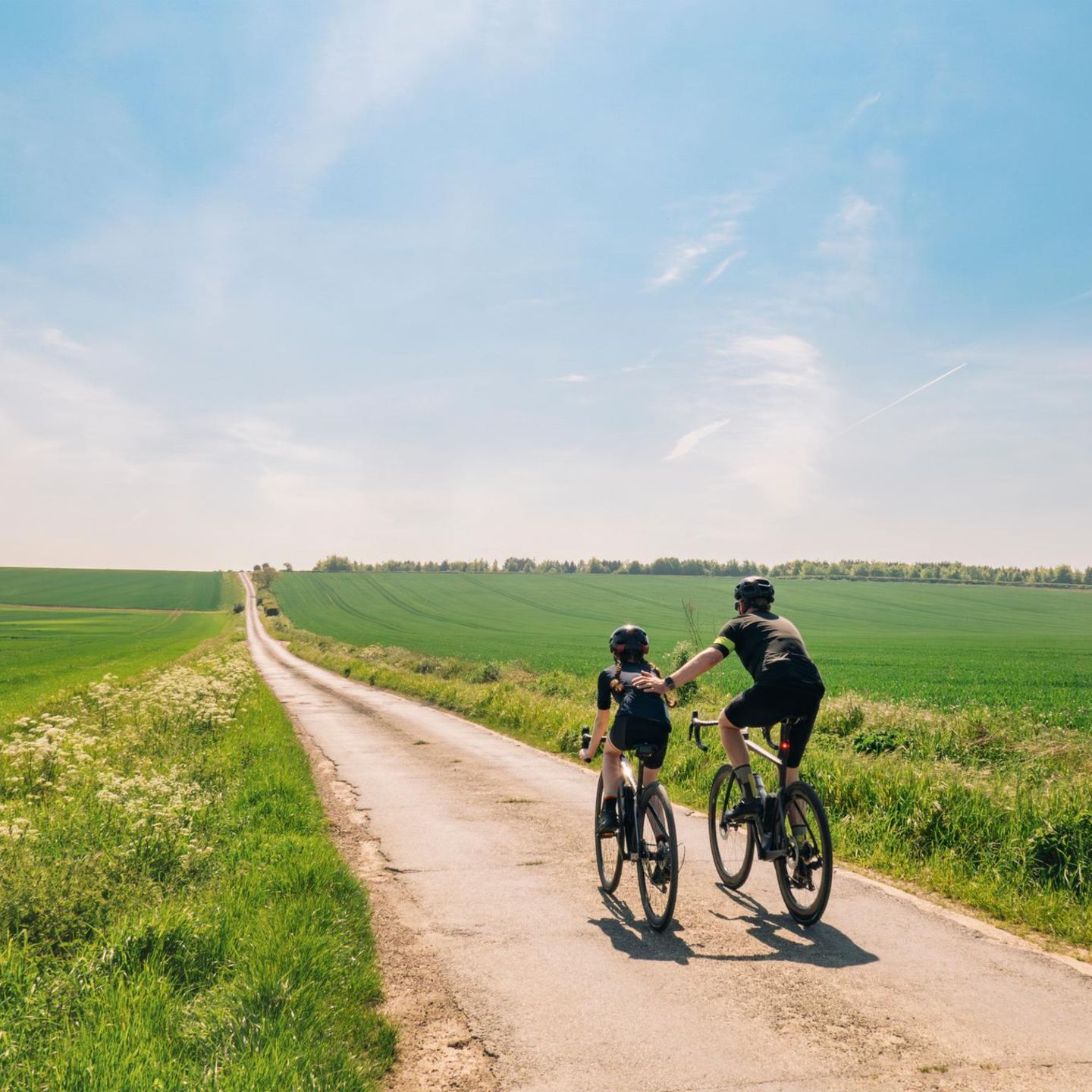 stern+ am Wochenende: Ausfahrt von Vater und Tochter auf dem Rennrad