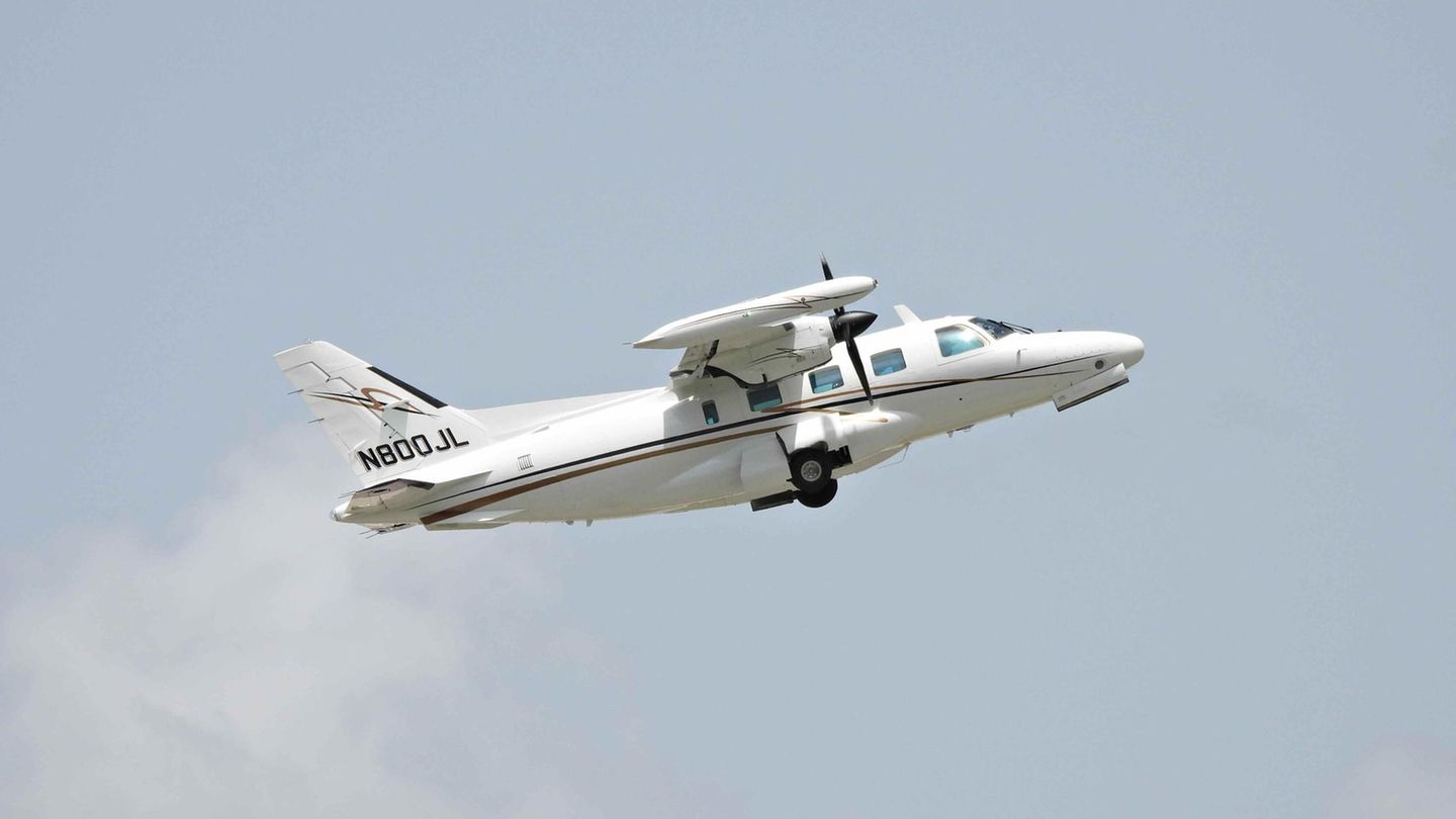 Das zweimotorige Flugzeug der Marke Mitsubishi stürzte im Osten des Bundesstaates ab