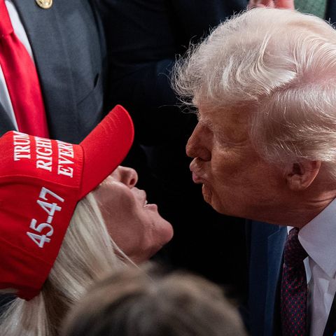 Die Rechtsaußen-Abgeordnete Marjorie Taylor Greene und US-Präsident Donald Trump
