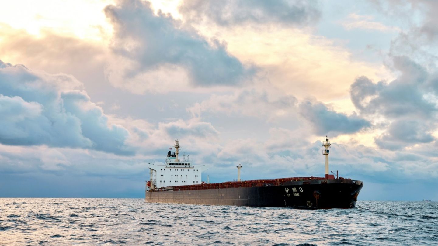 Der chinesische Frachter "Yi Peng 3" in der Ostsee
