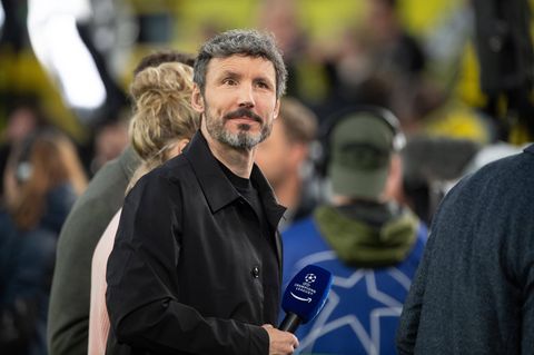 Mark van Bommel am Amazon-Prime-Mikro