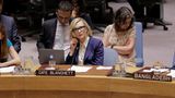 Seit Jahrzehnten engagiert sich Cate Blanchett für das Flüchtlingshilfswerk der Vereinten Nationen, hier 2018 im Vorfeld einer Tagung des Sicherheitsrats zur Lage der Rohingya in Bangladesch. Vor allem das Thema Staatenlosigkeit beschäftigt Blanchett: "Ich frage mich, ob diejenigen, die Mauern und Stacheldrahtzäune als Lösung für die 36,4 Millionen Flüchtlinge weltweit sehen, jemals einen Flüchtling getroffen haben"