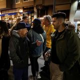 88 Jahre alter Skateboarder