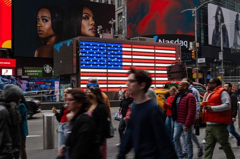 Kaum ein Ort ist solch ein Touristenmagnet wie der Times Square. Doch selbst in New York spürt man, dass weniger Besucher in die USA kommen