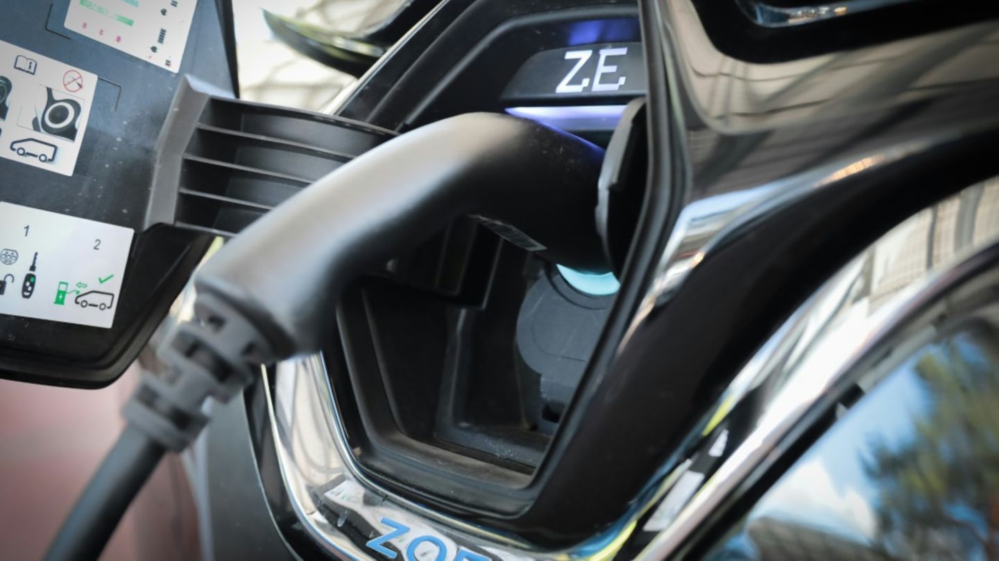 Immer mehr gebrauchte E-Autos auf dem Markt - ADAC empfiehlt Modelle ab 12.000 Euro
