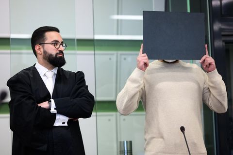 Das Geständnis des Angeklagten sei nicht "von Schuld und Reue getragen", erklärte der Richter in Berlin