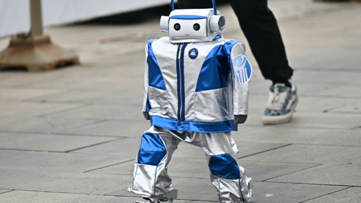 Roboter beim Halbmarathon in Peking