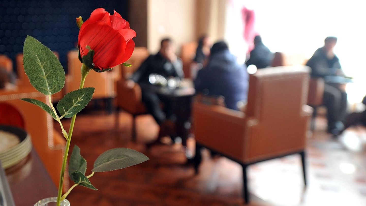 Erste Dates können anstrengend sein, bei einem Treffen in der UK wirds richtig wild