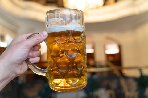 Mit einem Bierkrug soll der Deutsche in Sölden vier Menschen verletzt haben (Symbolfoto)