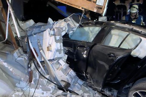 Teenager fährt 530 PS-Mietwagen seines Kumpels zu Schrott