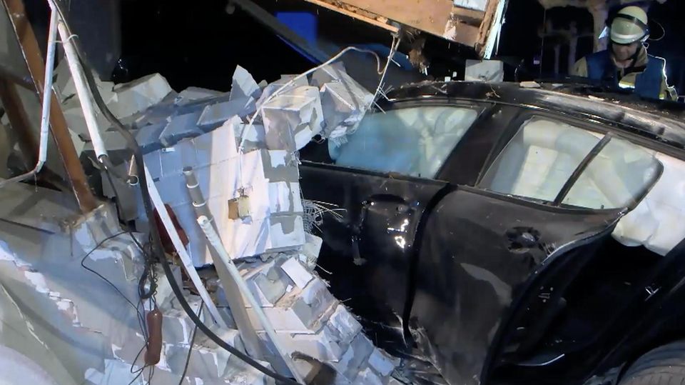Teenager fährt 530 PS-Mietwagen seines Kumpels zu Schrott