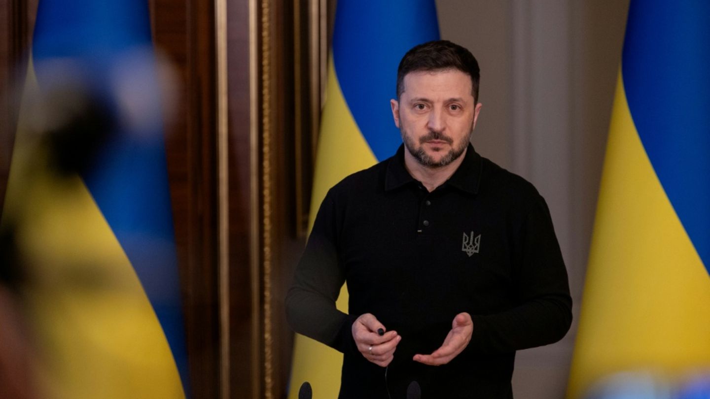 Ukrayna Putin'in “Paskalya Waffenruhe” e uymak istiyor ve Rusya'yı ihlallerden suçluyor
